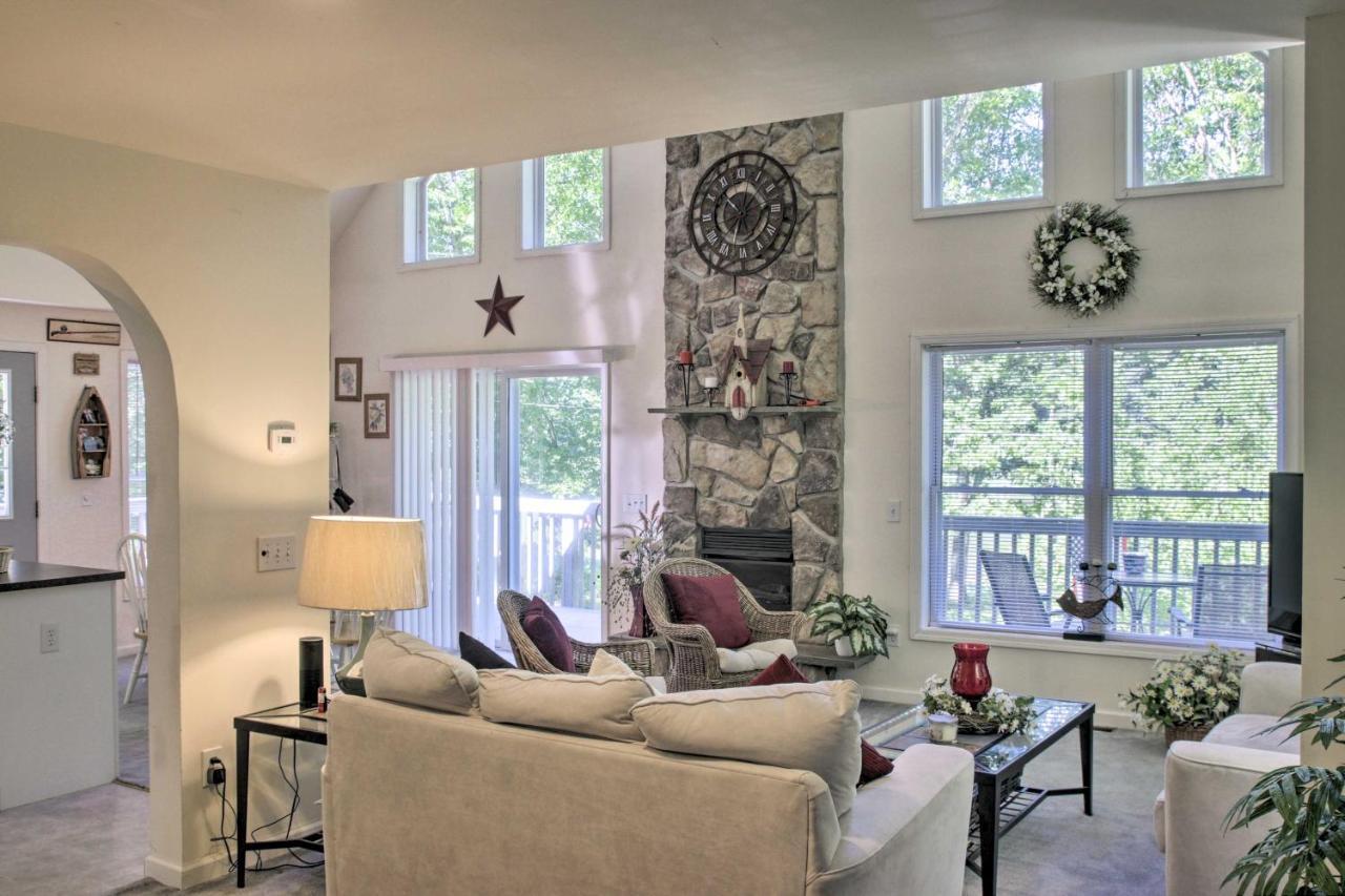 Spacious Home With Deck, Grill And Delaware River View Callicoon Dış mekan fotoğraf